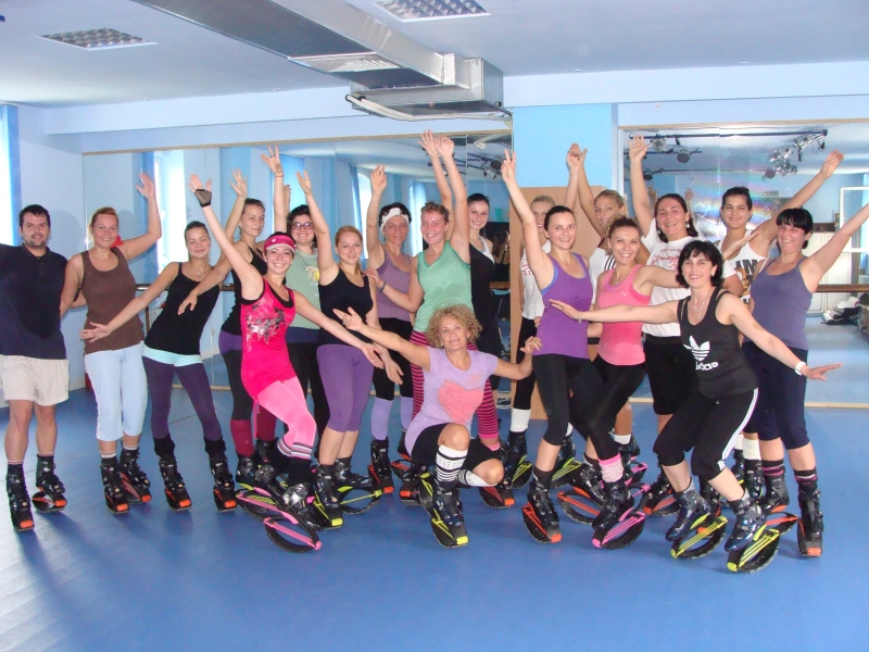 Студия Kangoo Jumps